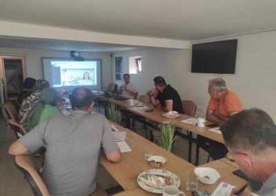 STIT Sharing results during training course (3)
